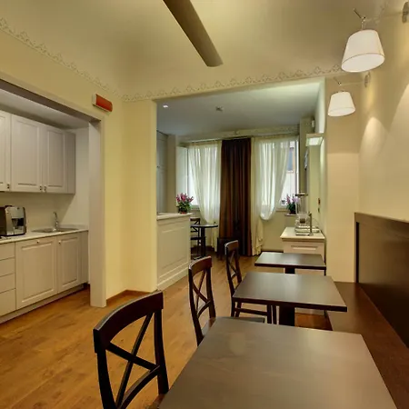 ベッド・アンド・ブレックファスト ラ シニョリア ディ 4*